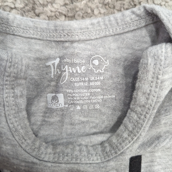 Gender neutral baby onesie. Thyme maternity. - Picture 3 of 3